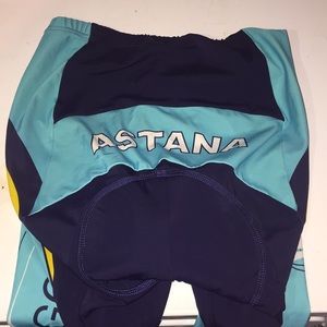 Trek team rider Kazakhstan cycle shorts